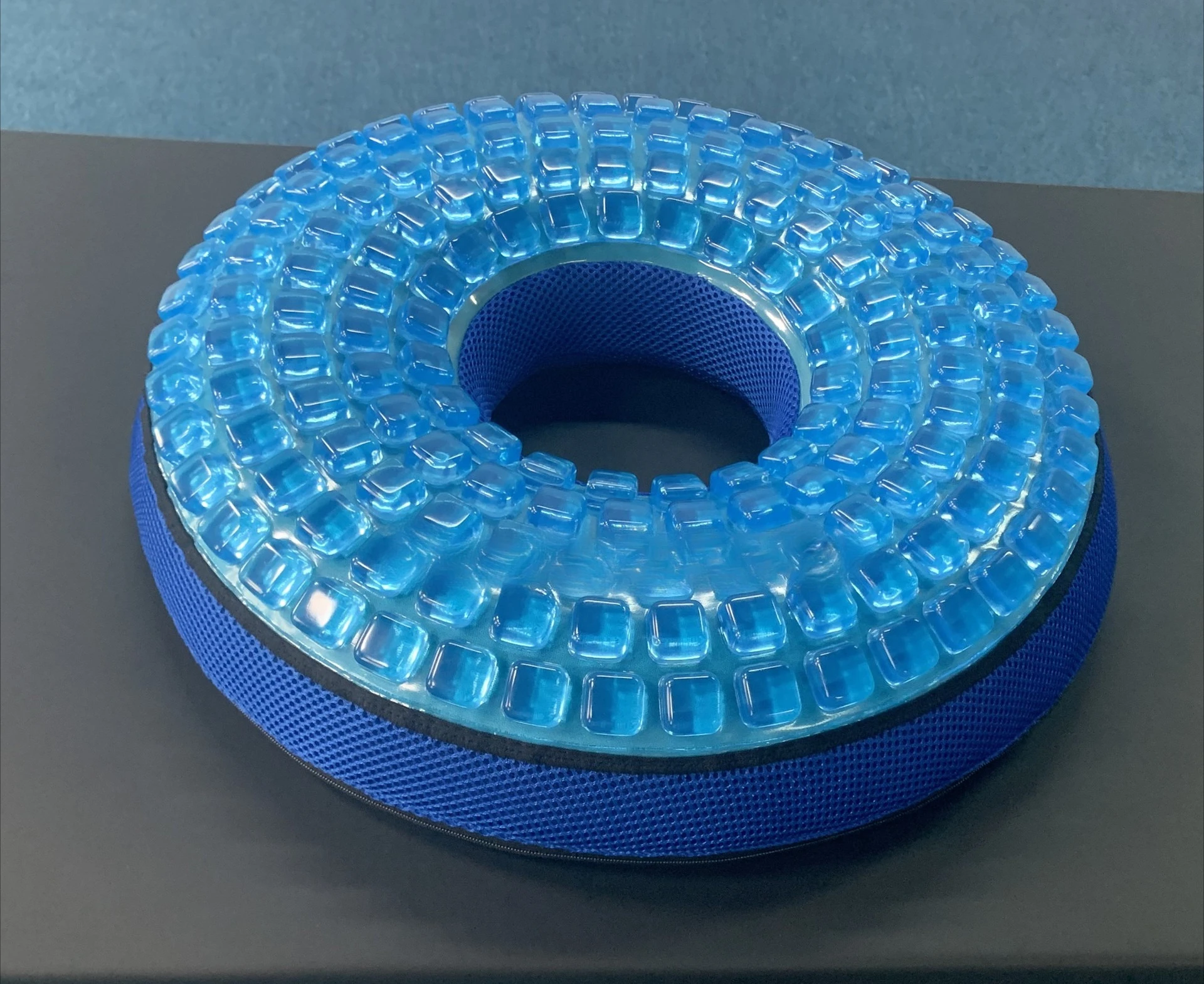 Medical grade polymer gel, silicone, anti-pressure sore breathable seat cushion, round gel pad