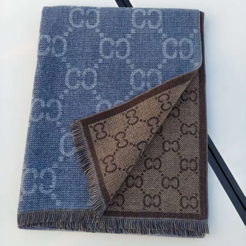 وشاح شتوي نسائي جديد لعام 2025 على الطراز الكوري شال سميك مقاوم للرياح يلتف من الكشمير الصناعي لتدفئة الرقبة ناعم ودافئ للخارجية