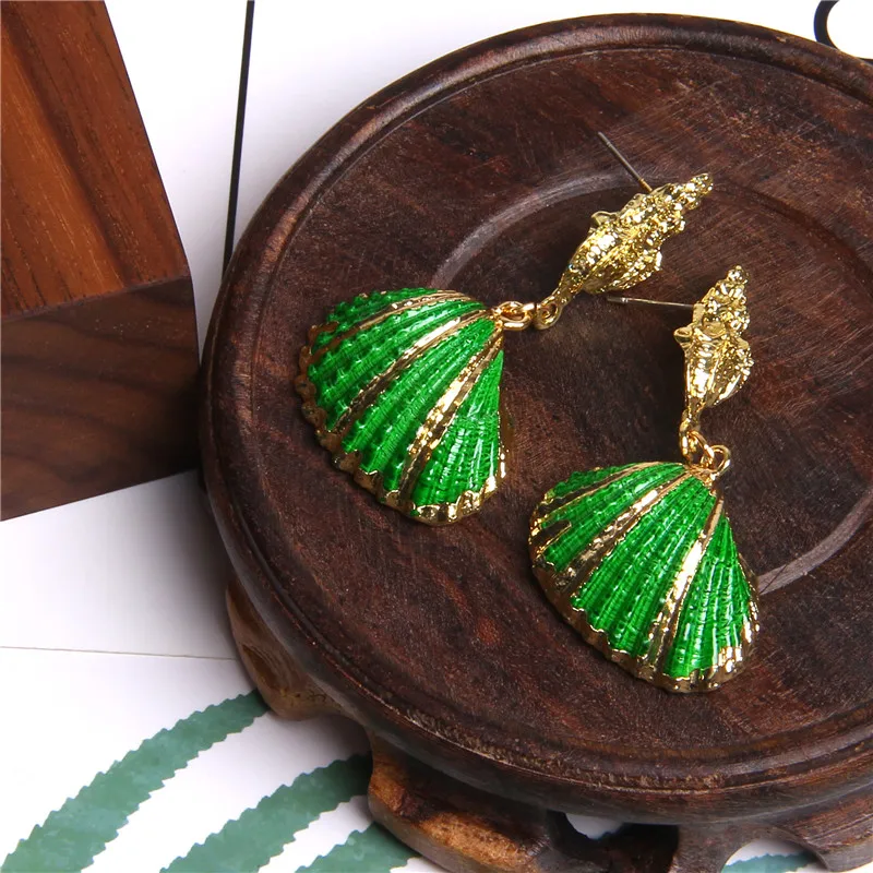 Colorful Sea Scallop Drop Earrings Bohemian Shell Earrings for Women Trendy Beach Hook Eardrops Earrings Summer Jewerly Gifts