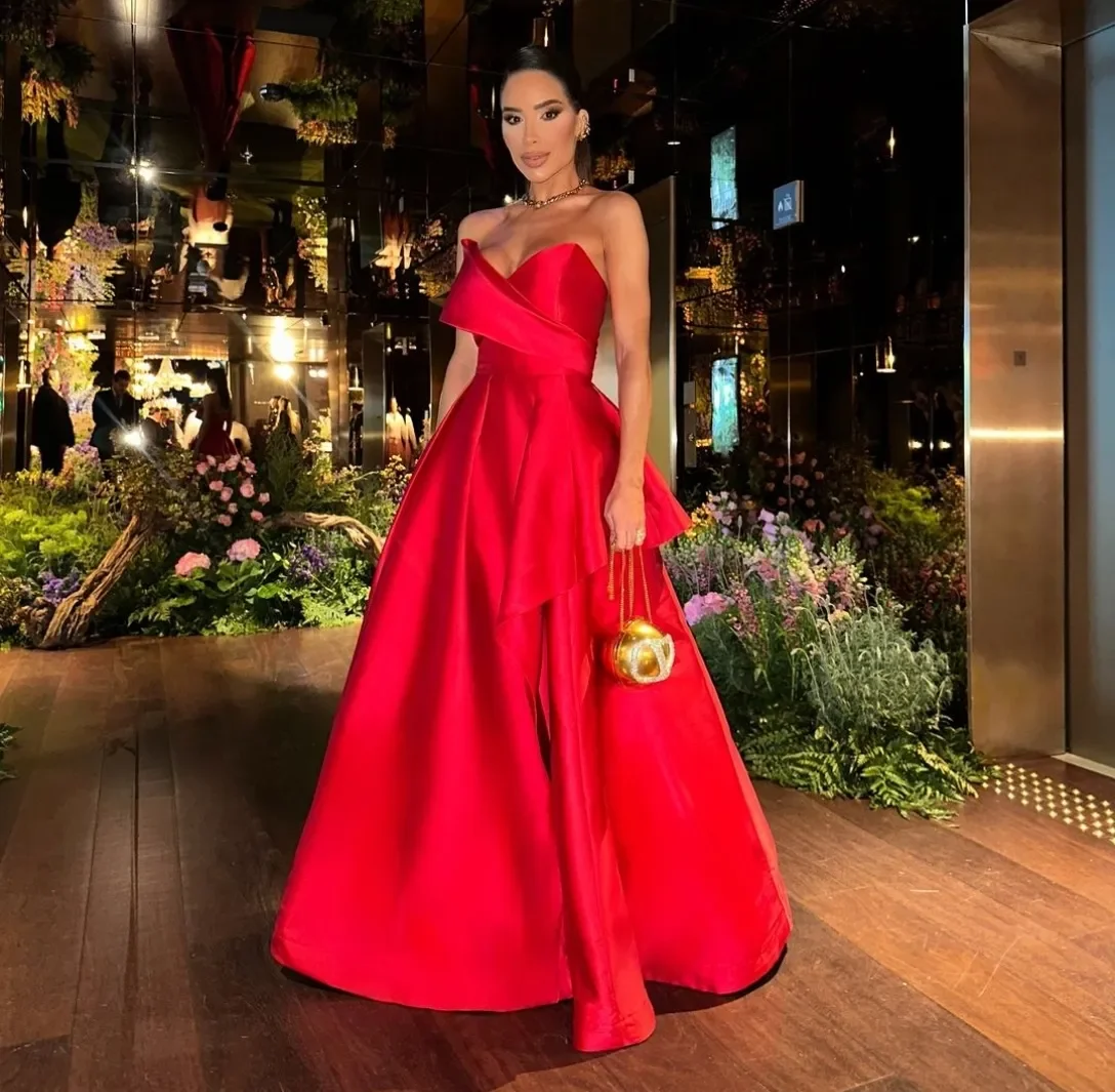 

Customized Sexy Long Red Prom Dresses A-Line Sweetheart Sleeveless Pleated Bridal Guest Dress Maxi Formal Evening Dresses