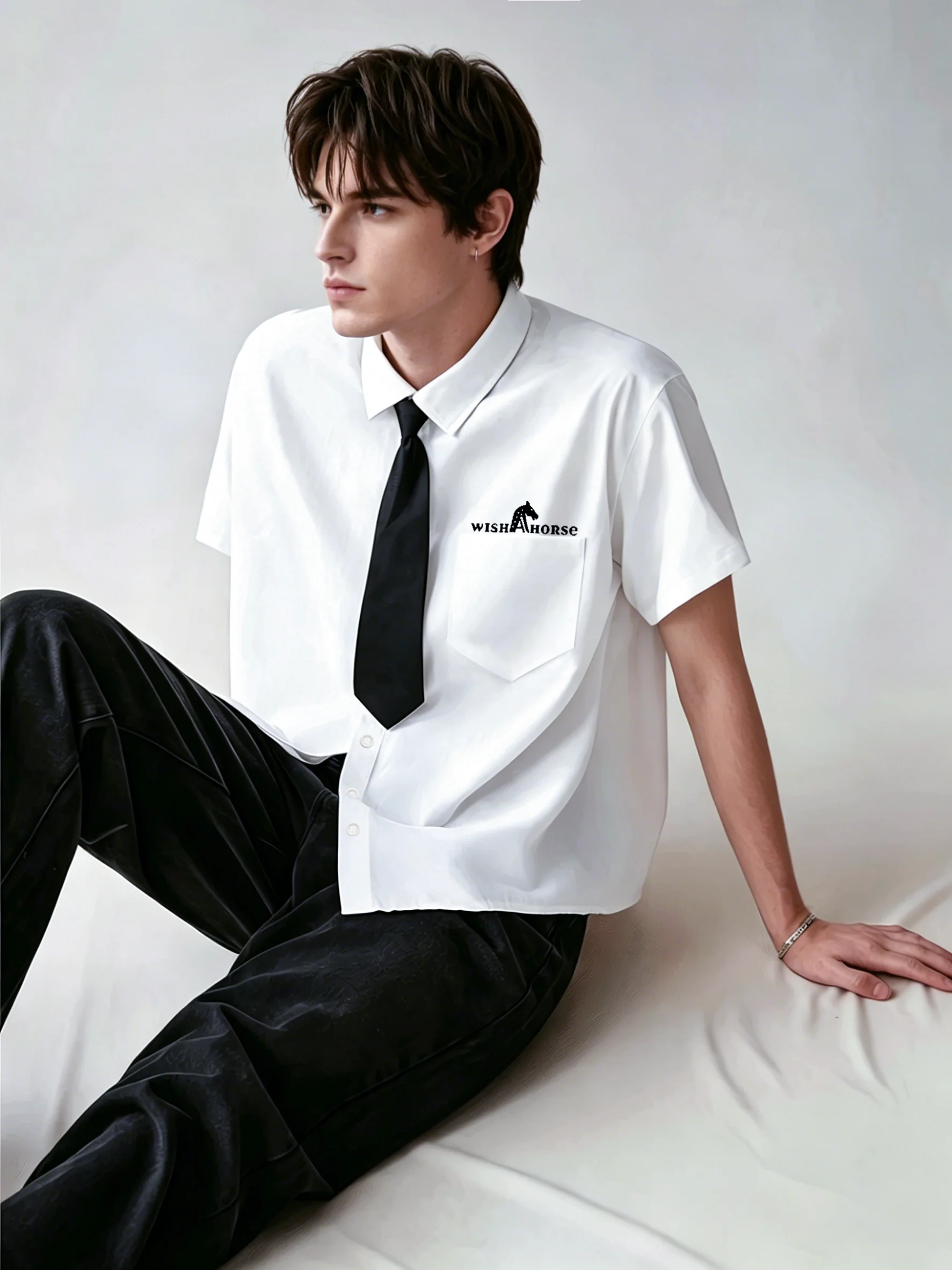 

Men's letter printed casual short sleeved white shirt, lapel commuter shirt, simple and versatile solid color with tie style