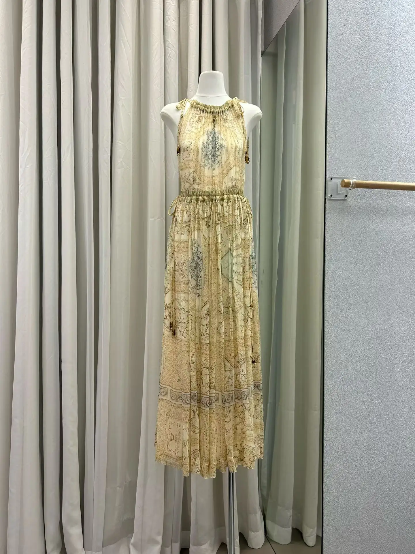 2026 Women's 100% Silk Maxi Dress Retro Printed Drawstring High Waist Sleeveless O-Neck Elegant Ladies Robe