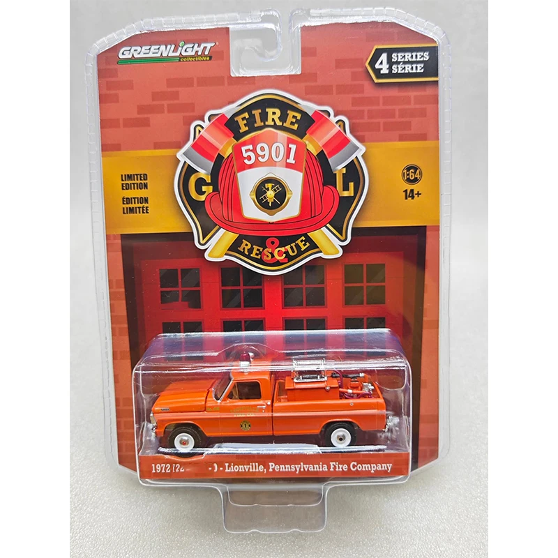 Greenlight 1:64 F-250 Fire Fighting Equipment Black Robber Gladiator Off-road Pickup Truck Series Model Alloy Car Child Gift