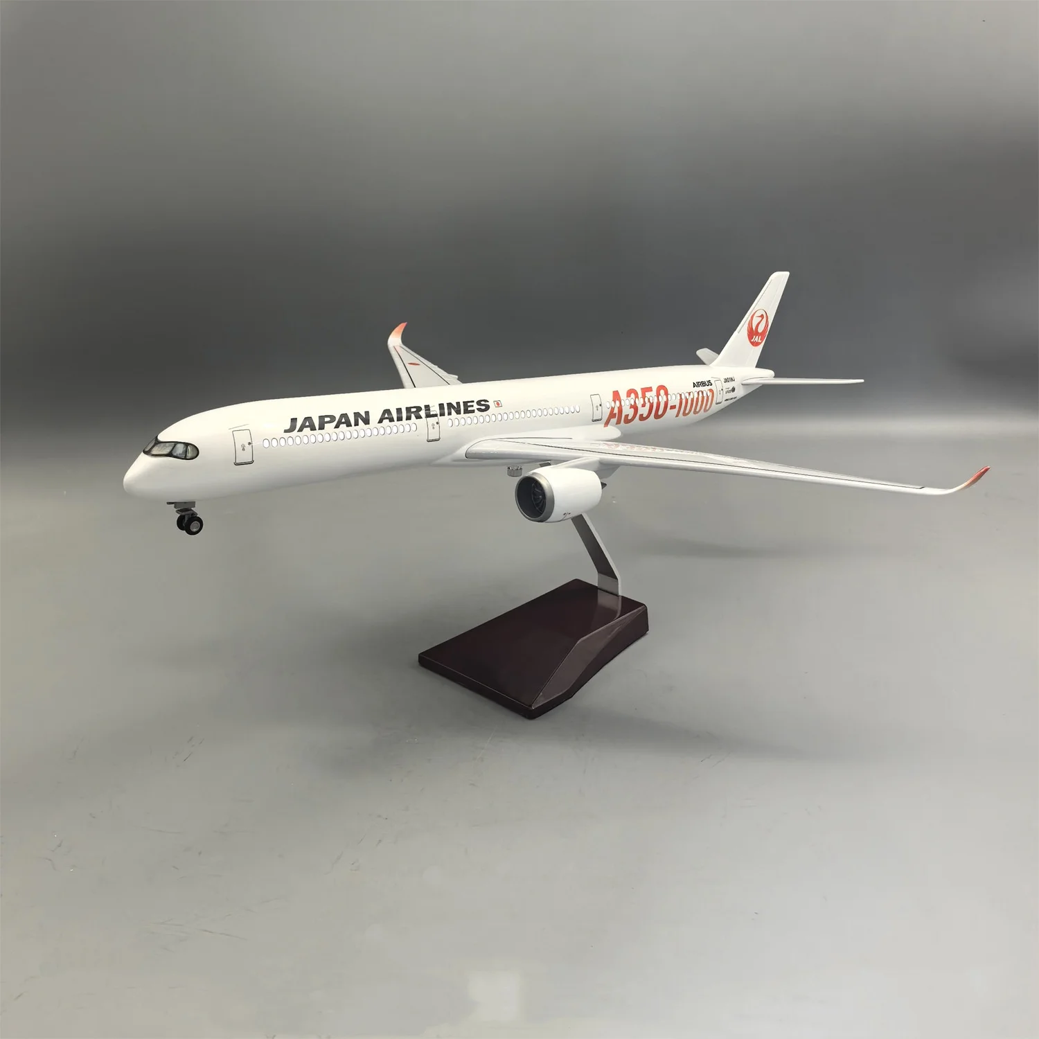 47cm Japan A350-1000 Diecast Resin Airplane Model Kit with Landing Gear Wheel for Aviation Enthusiasts Gift or Home Decoration