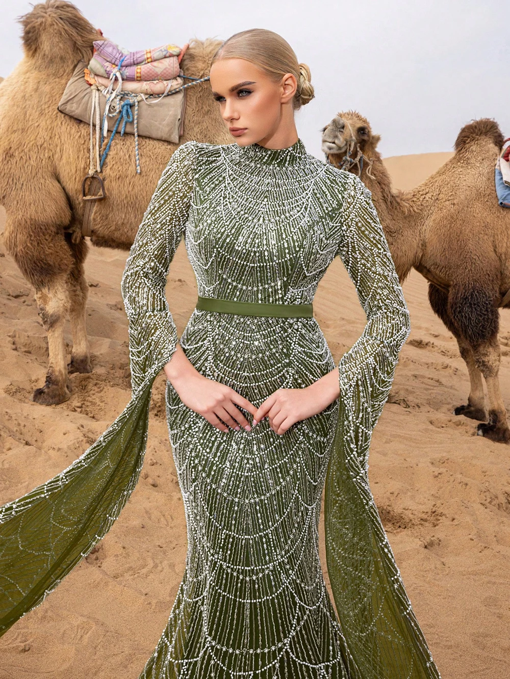 

Alinovia Вечернее платье русалки с длинными рукавами-накидкой и высоким воротом для женщин, арабское, Саудовское, официальное, для выпускного, свадебное платье по индивидуальному заказу