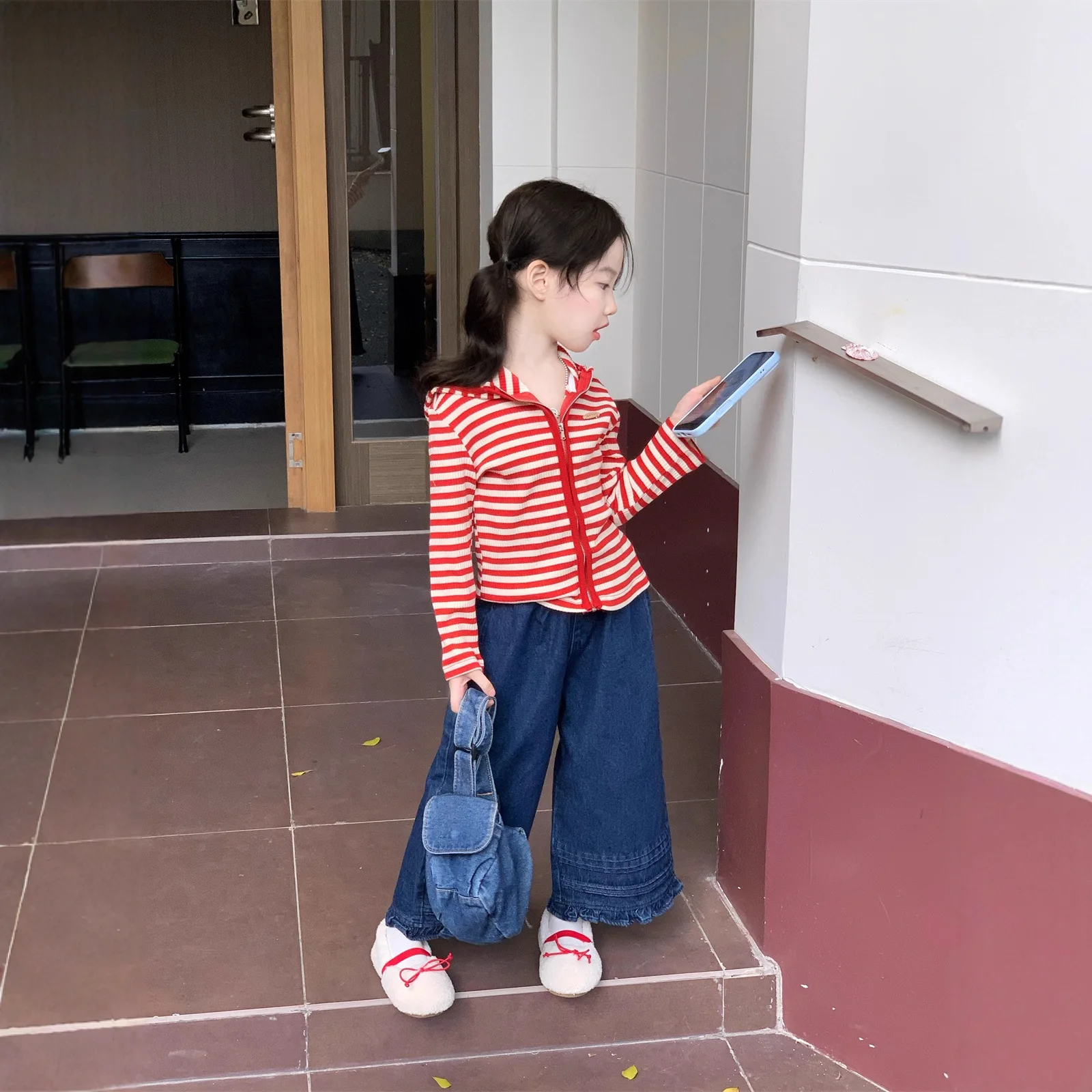 Children's Clothing 2026 Spring and Autumn New Baby Girls' Stylish Fashionable Striped Hooded Zipper Shirt