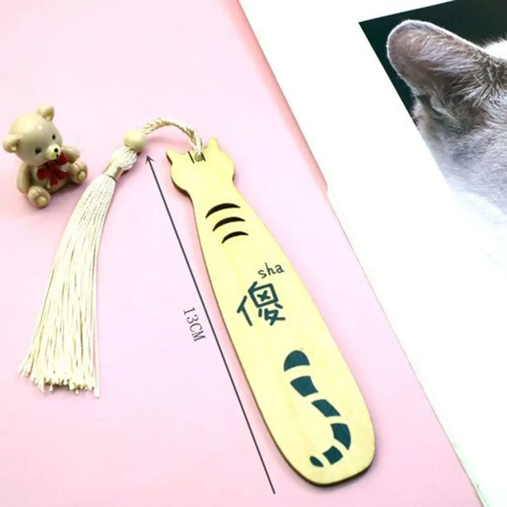 Creative Exquisite Cat Reading Bookmark Wooden Cute Book Page Marker Cartoon Kawaii Bookclip Student