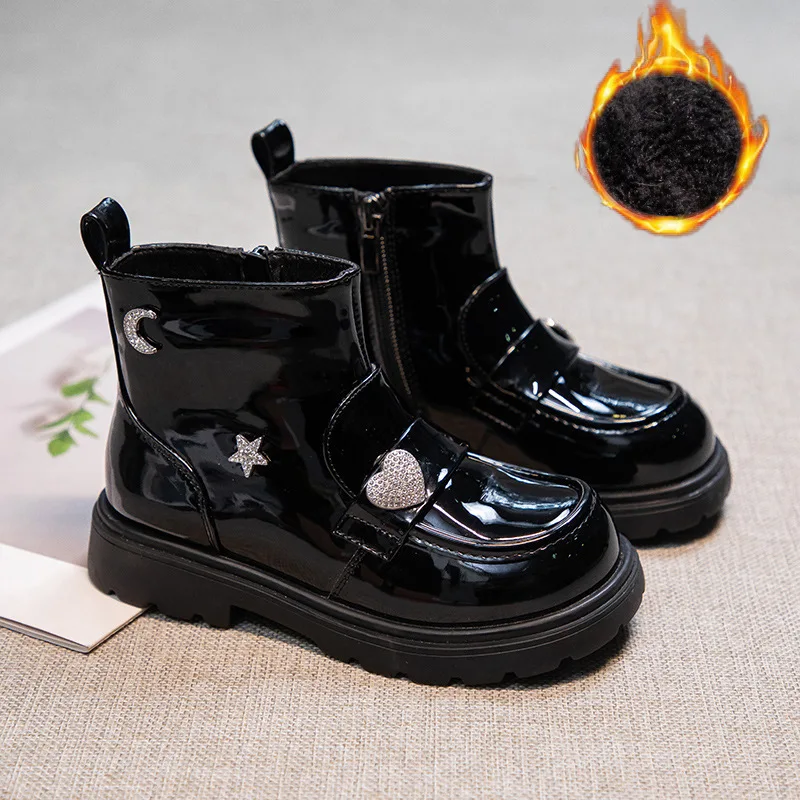 Botas Chelsea con forma de corazón y estrella de cristal para niñas, botines negros de PU para otoño e invierno, botas cortas de felpa cálidas con cremallera a la moda para niños