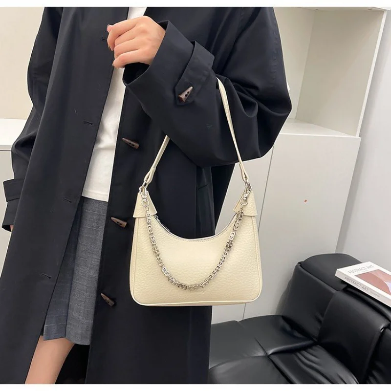 

Women's Handbag Made Of Garden-Printed Leather Featuring Trendy Paris Spacious Soft Daily Modern Look​