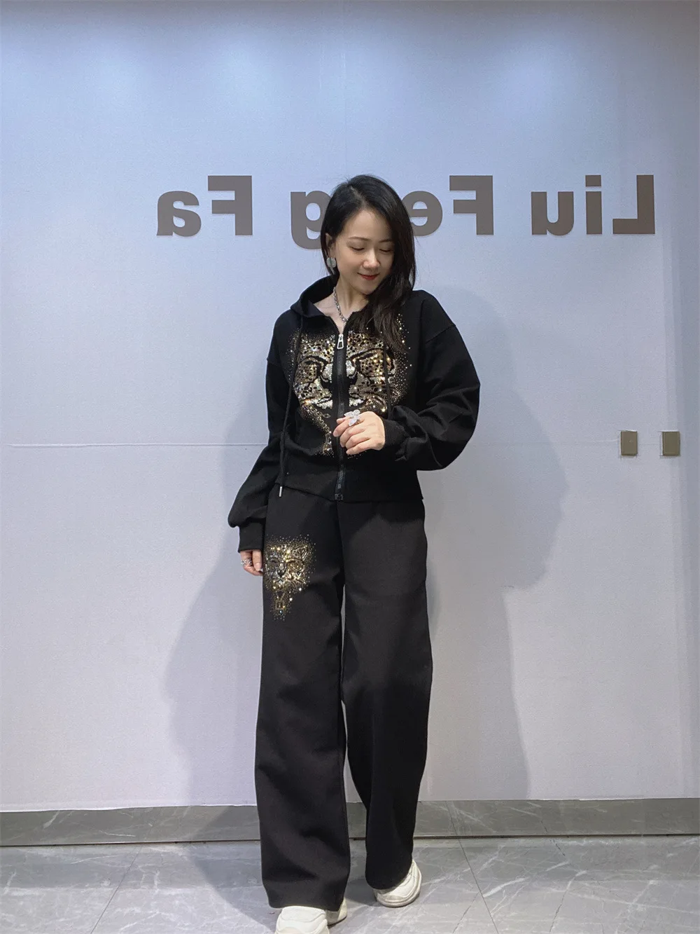 الترتر ليوبارد رئيس نمط مستقيم بانت مجموعات 2 قطعة امرأة Y2k الملابس عادية سستة قمصان سويت شيرت بقلنسوة مطابقة مجموعات أبلى