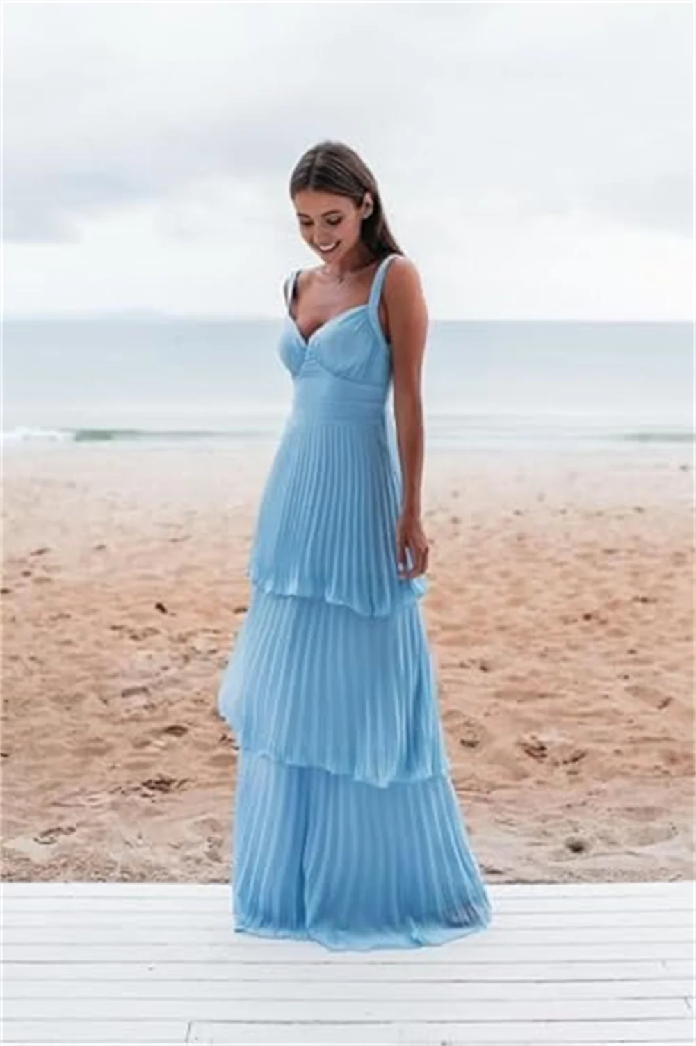 

Customized Spaghetti Straps V Neck Pleated Bridesmaid Dresses Tiered Ruffles Chiffon Long Prom Dresses A Line Maxi Party Dress