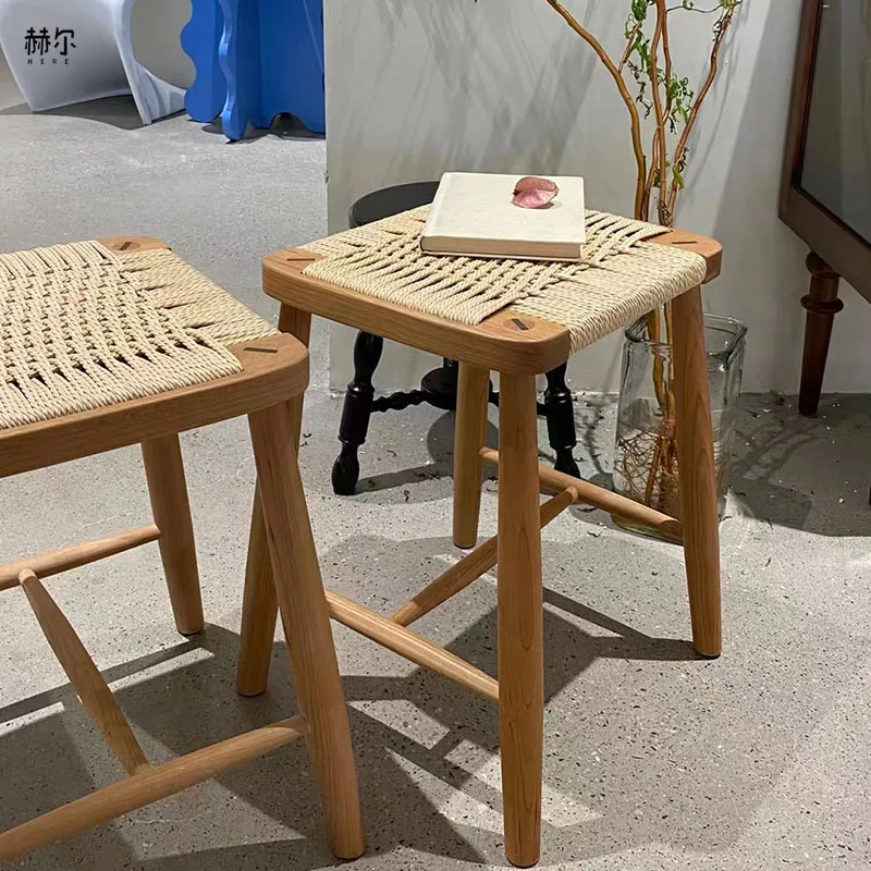 Household solid wood sugar cake round stool, Nordic white oak shoe changing small stool, log round stool, living room small stoo