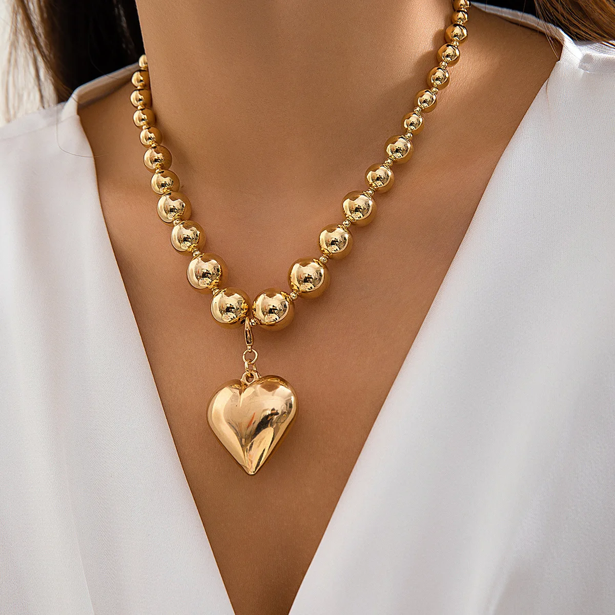 Big CCB Ball Beaded Chain and Heart Pendant Necklace for Women Trendy Choker Collar on the Neck Accessories 2024 Fashion Jewelry