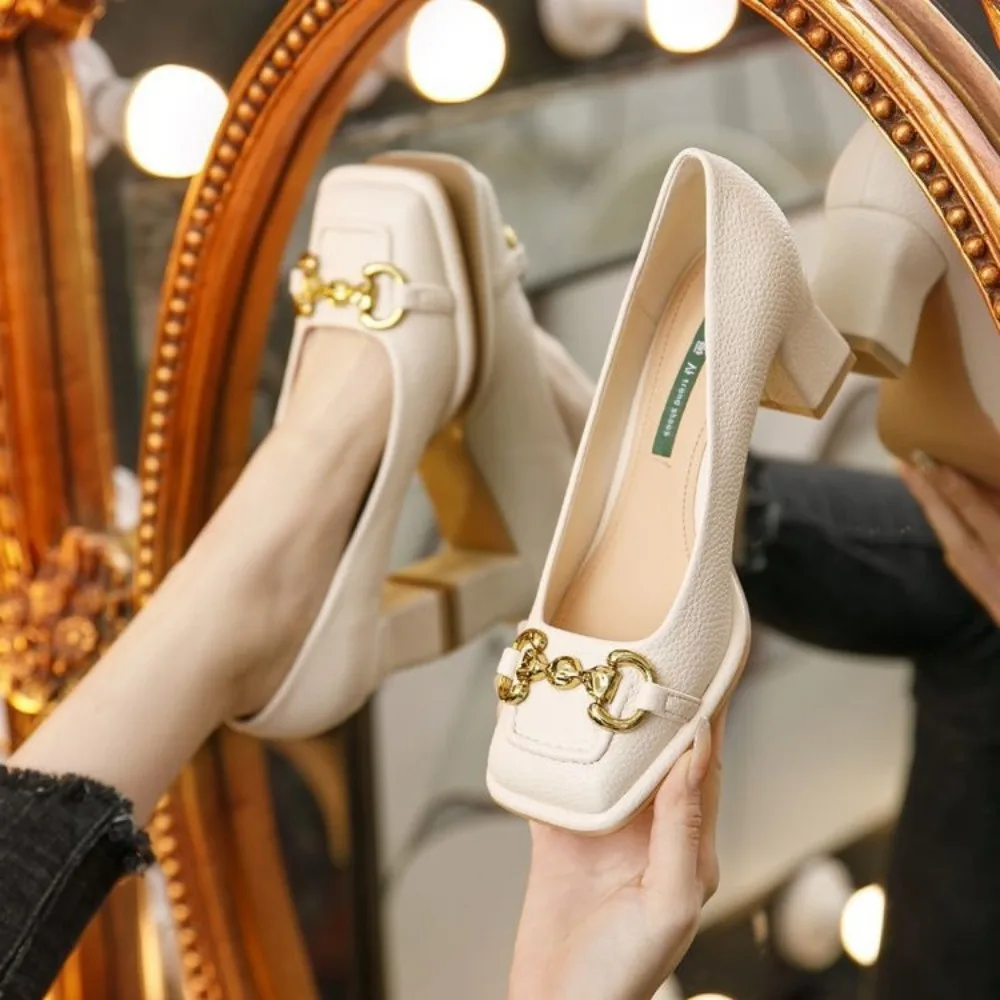 Sommerliche Damen-Mary-Jane-Schuhe im französischen Stil mit mittelhohem Absatz, offener Rückseite, klobigem Absatz, eckiger Spitze, luxuriöse High Heels für die Bürofrau
