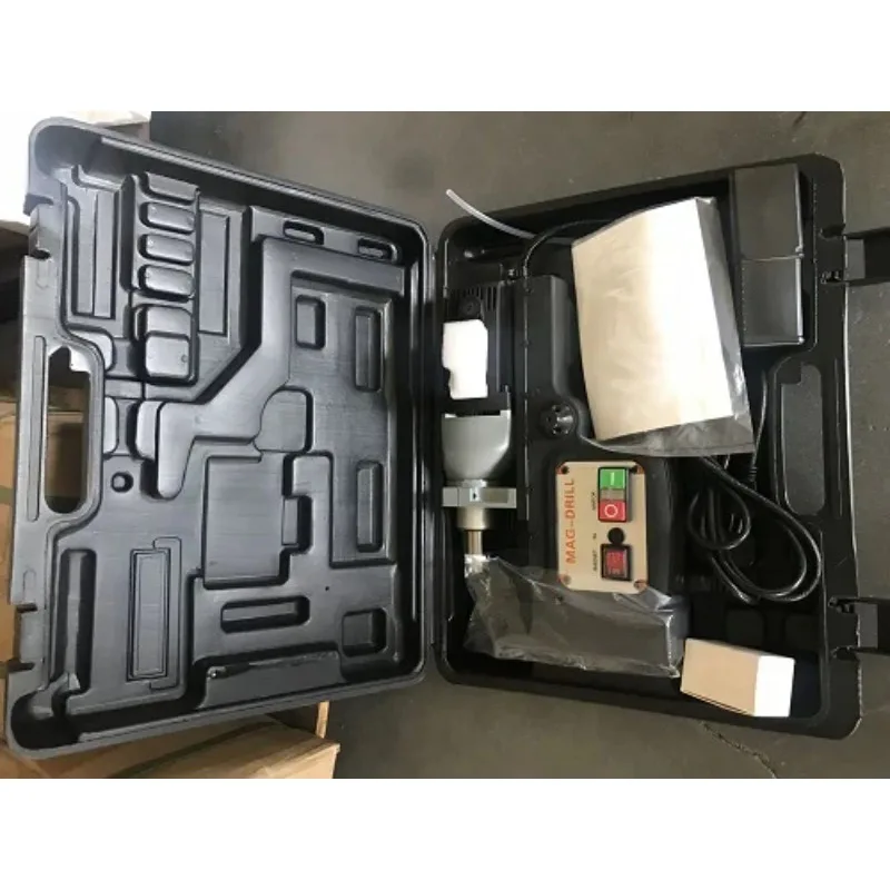 Máquina de Perfuração Magnética Industrial Compacta 40mm 13000N Certificada CE TUV Ferramenta de Alta Potência para Trabalhos em Metal