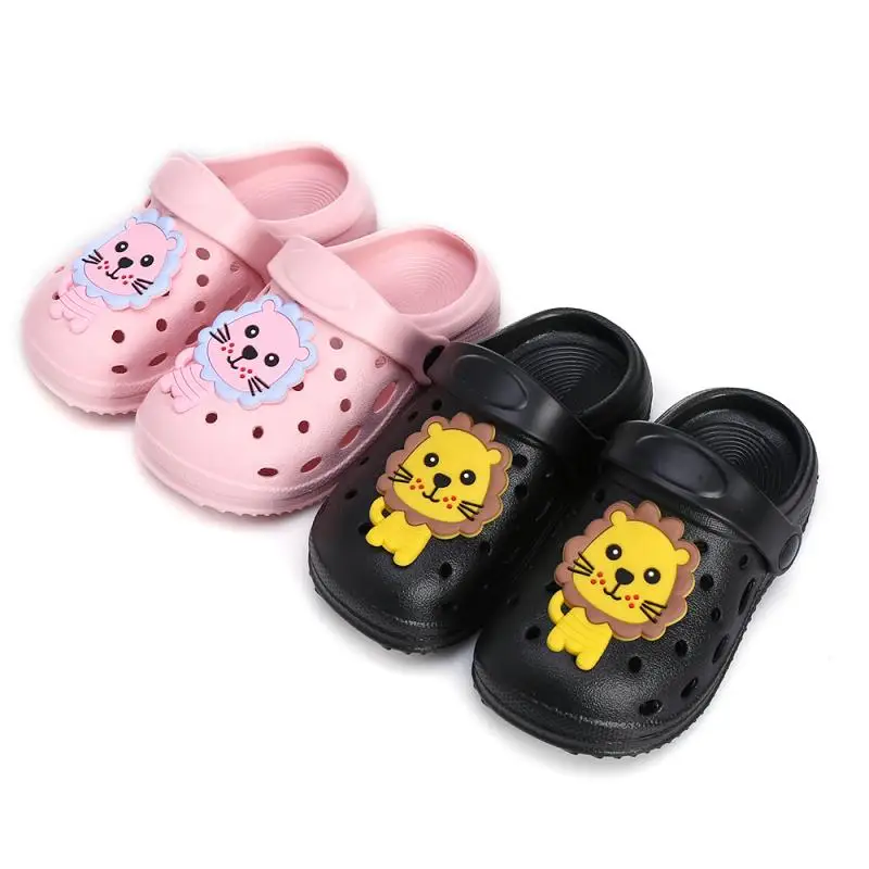 Summer Children\'s Slippers Cartoon Boys Girls Hole Shoes Comfortable Soft Flat Sandals Preschool Garden Shoes Beach Slippers