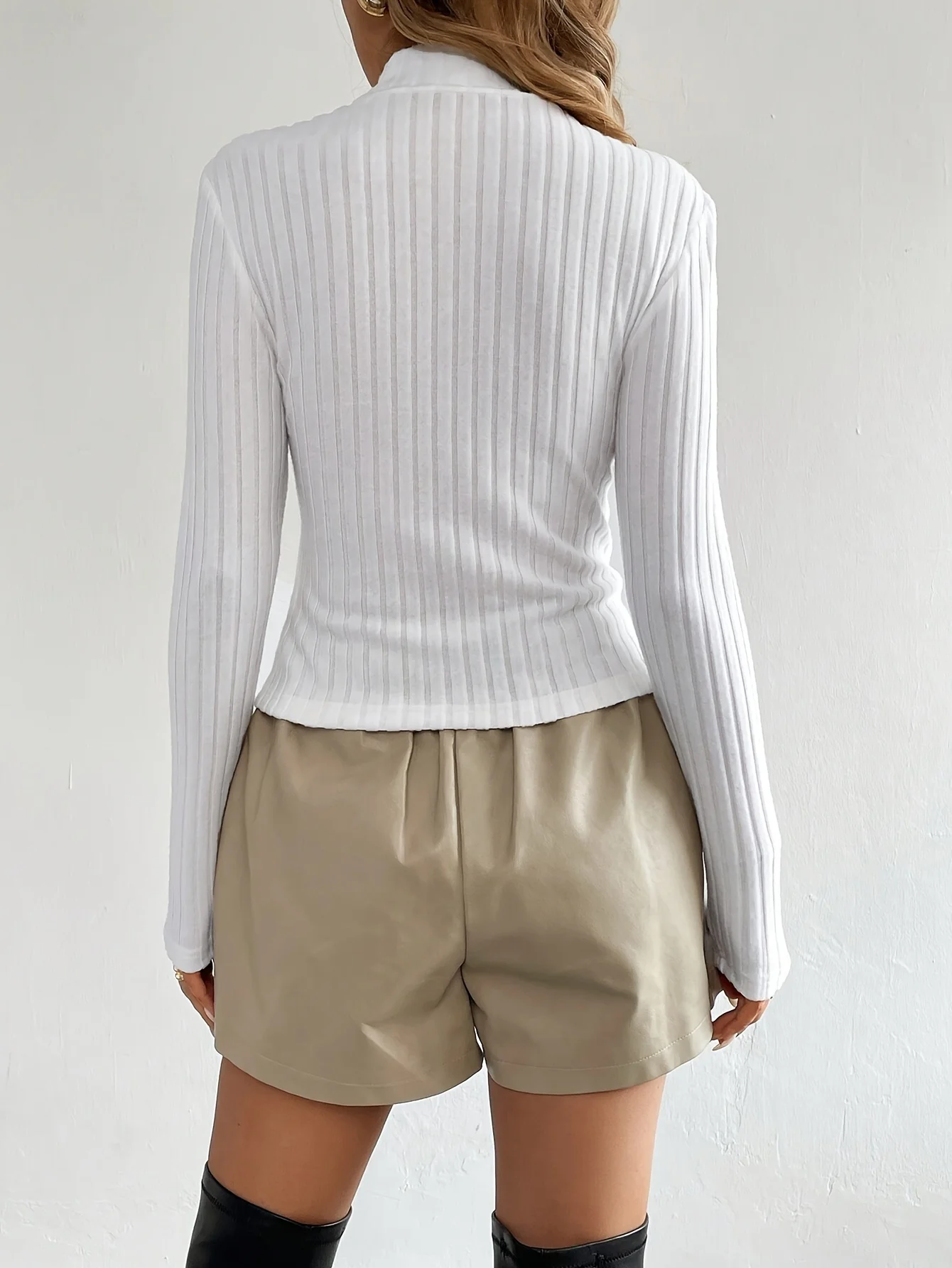 سترة بياقة مدورة مضلعة بيضاء للنساء؛ طبقة أساسية للتخسيس بأكمام طويلة؛ قمة داخلية مناسبة للفتيات الحارة #2