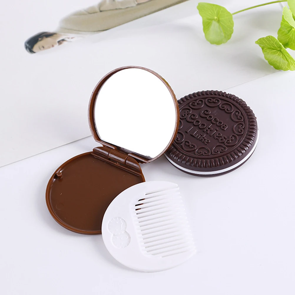 Compacte make-upspiegel Chocoladekoekjes Vorm Mini-zakspiegel voor dames Helder reflecterend compact met kam