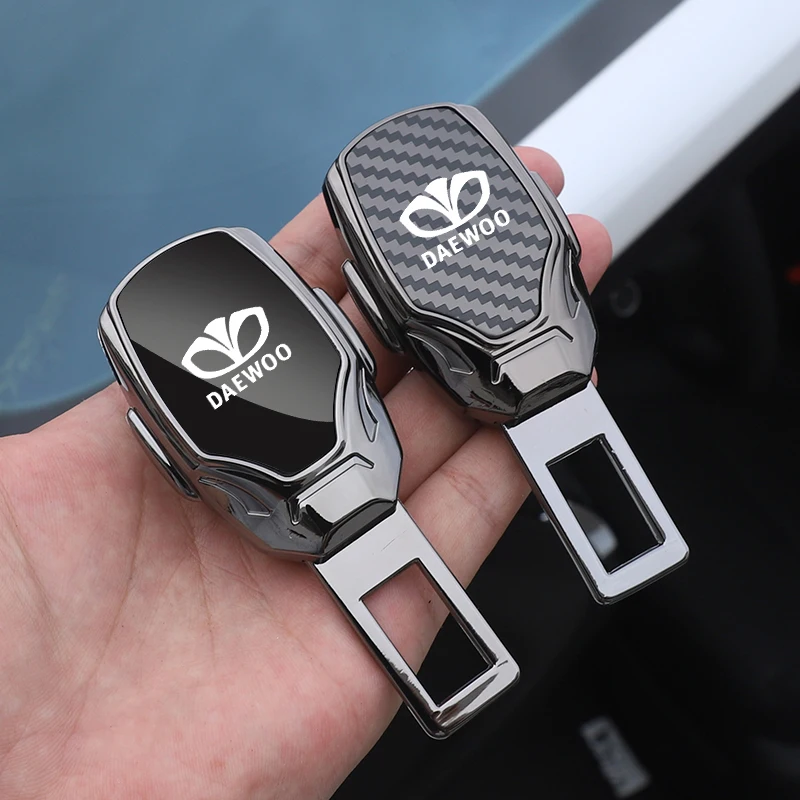 1pcs Car seat belt locker carabiner extender insurance belt insert buckle for Daewoo Logo Winstom Espero Nexia Matiz Lanos