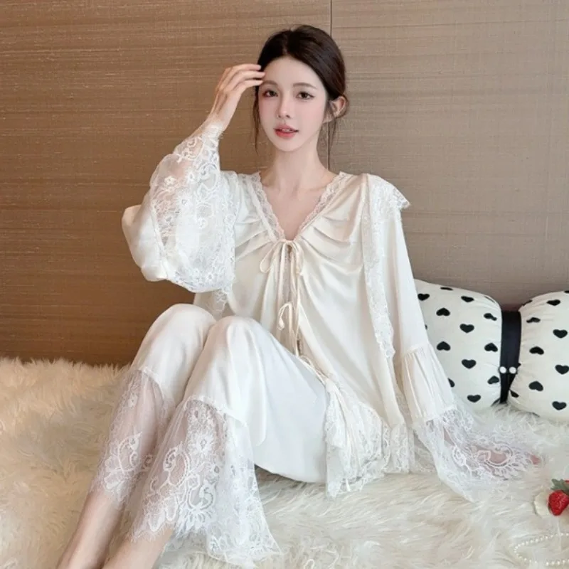 

Новый комплект женской пижамы из ледяного шелка: весенне-летний, элитный, во французском дворцовом стиле, с кружевными вставками, тонкий, с длинными рукавами, для дома и отдыха