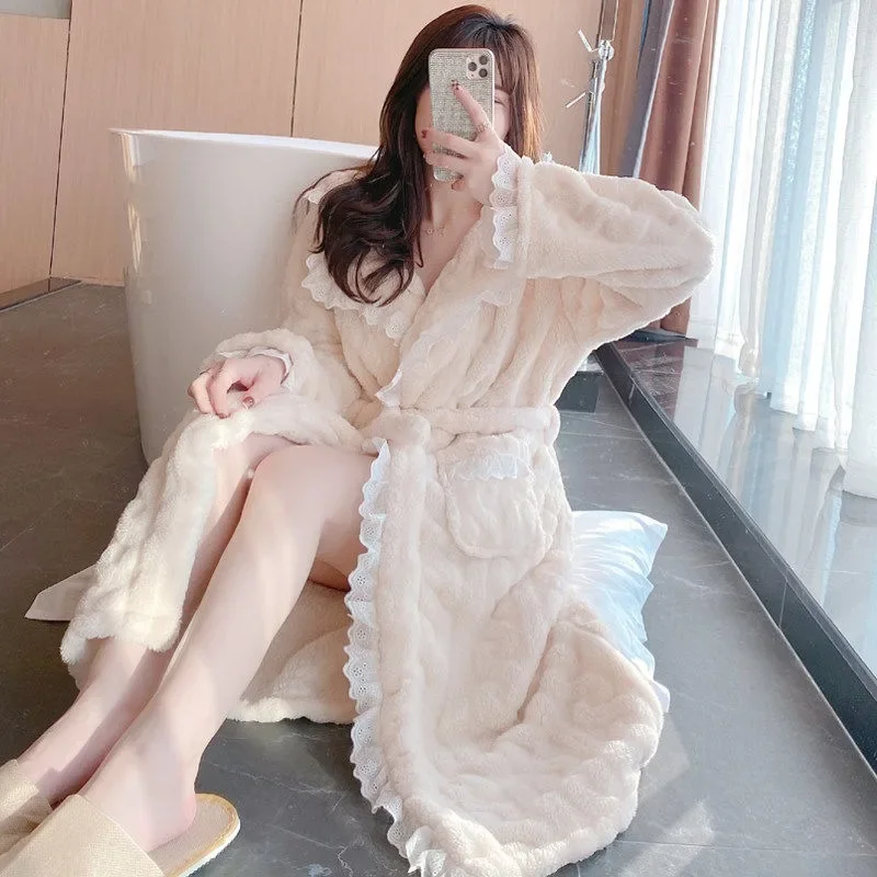 New Style Coral Fleece Pajamas Long Style Bathrobe Loungewear Comfort Soft Night Gown Female Wintertime Thickening Type Princess