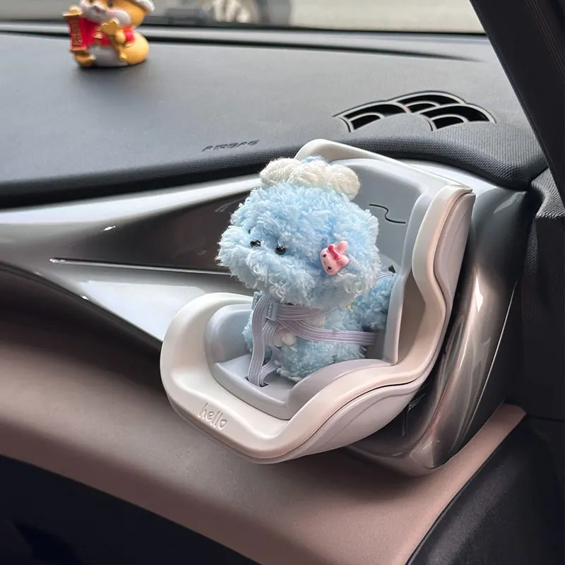 Siedzisko bezpieczeństwa dla lalek Labubu do samochodu, urocze mini siedzisko, dekoracja aromaterapeutyczna do kratki wentylacyjnej, wysokiej jakości akcesoria do wnętrza samochodu.
