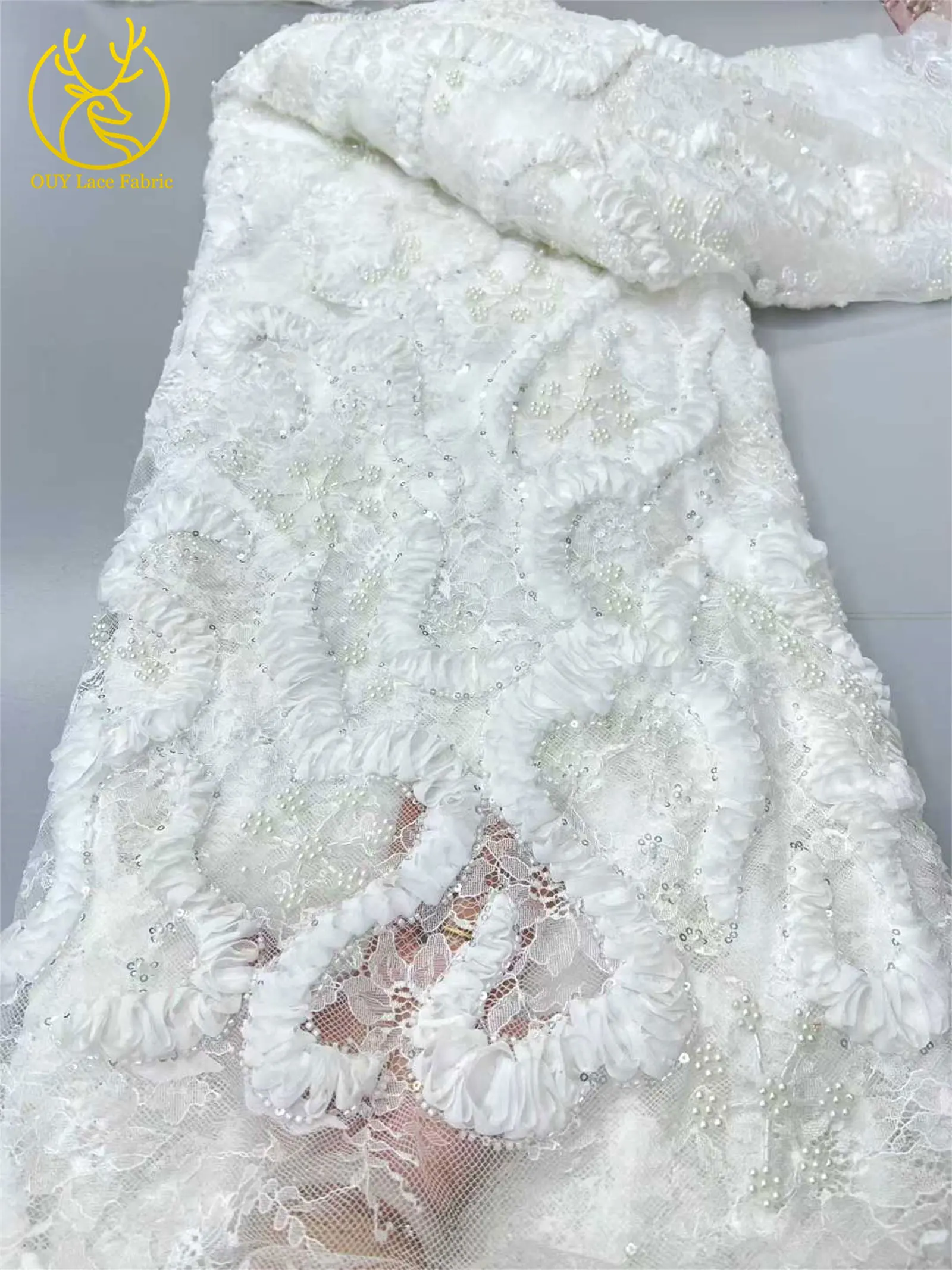 Goldgelber afrikanischer 3D-Spitzenstoff 2026 Hochwertiger nigerianischer Mesh-Perlen-Pailletten-Spitzenstoff für Frauen, Party, Hochzeitskleider – Detail 5
