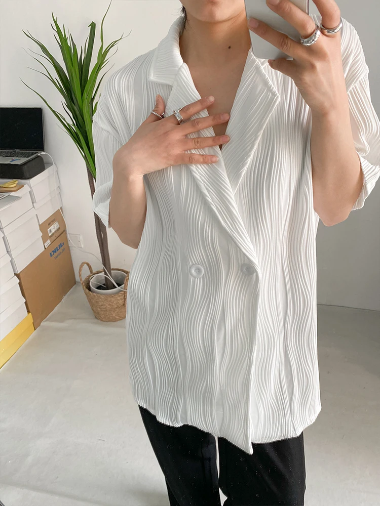 [EAM] Women White Pleated Elegant Big Size Blouse New Lapel Short Sleeve Loose Fit Shirt Fashion Tide Spring Summer 2024 1DF0381