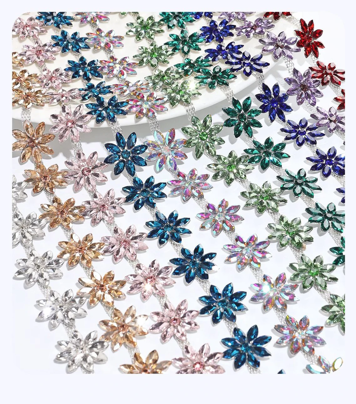 5 Yards Strass-Kette Kristall-Diamant-Zubehör DIY-Bastelzubehör Geschenke Dekoration Blumenförmiges Strass-Band Nähzubehör – Detail 2