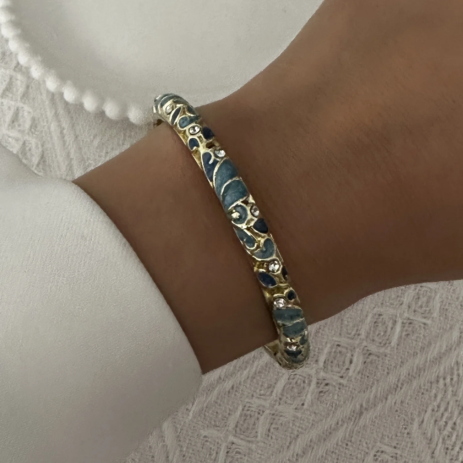 Trendiger Emaille-Vintage-Cloisonné-Armreif für Damen, böhmisches, farbenfrohes, florales Frühlingsarmband, ethnische Charms, Schmuckzubehör