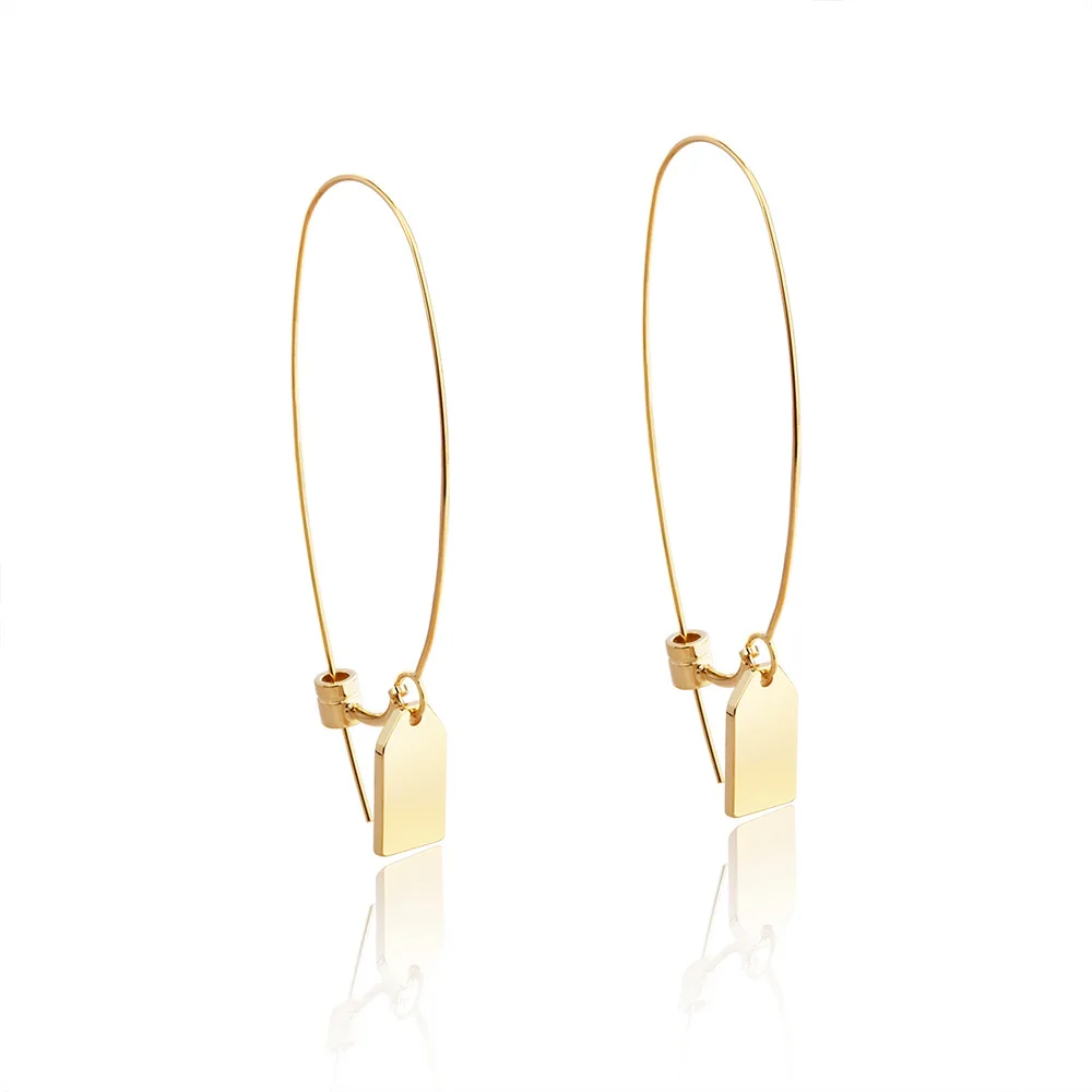 Internet celebrities with the same minimalist blackhead label personalized English letter earrings fashion commuter temperament