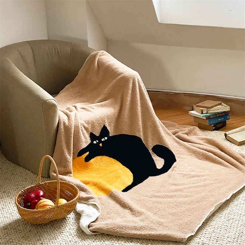 

Warm and Breathable Office Nap Blanket, Skin-Friendly, Soft Air-Conditioning Blanket, Simple Ins Style, Sofa Shawl