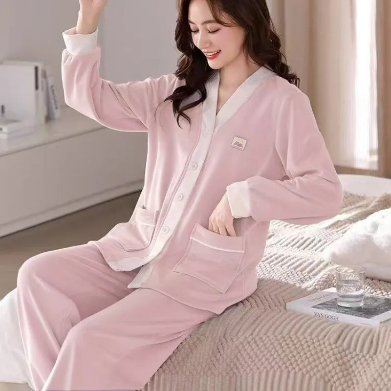 200 Pound Women's 2026 Winter Thin Velvet Fat MM New Home Clothes Double-sided German Velvet Casual Warm Suit Female Sets
