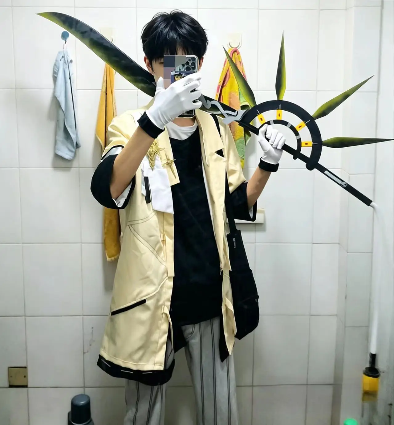 

Hot Game Arknights Thorns Cosplay Prop Sword Halloween Christmas Carnival Theme Party Role Play Costume Accessory
