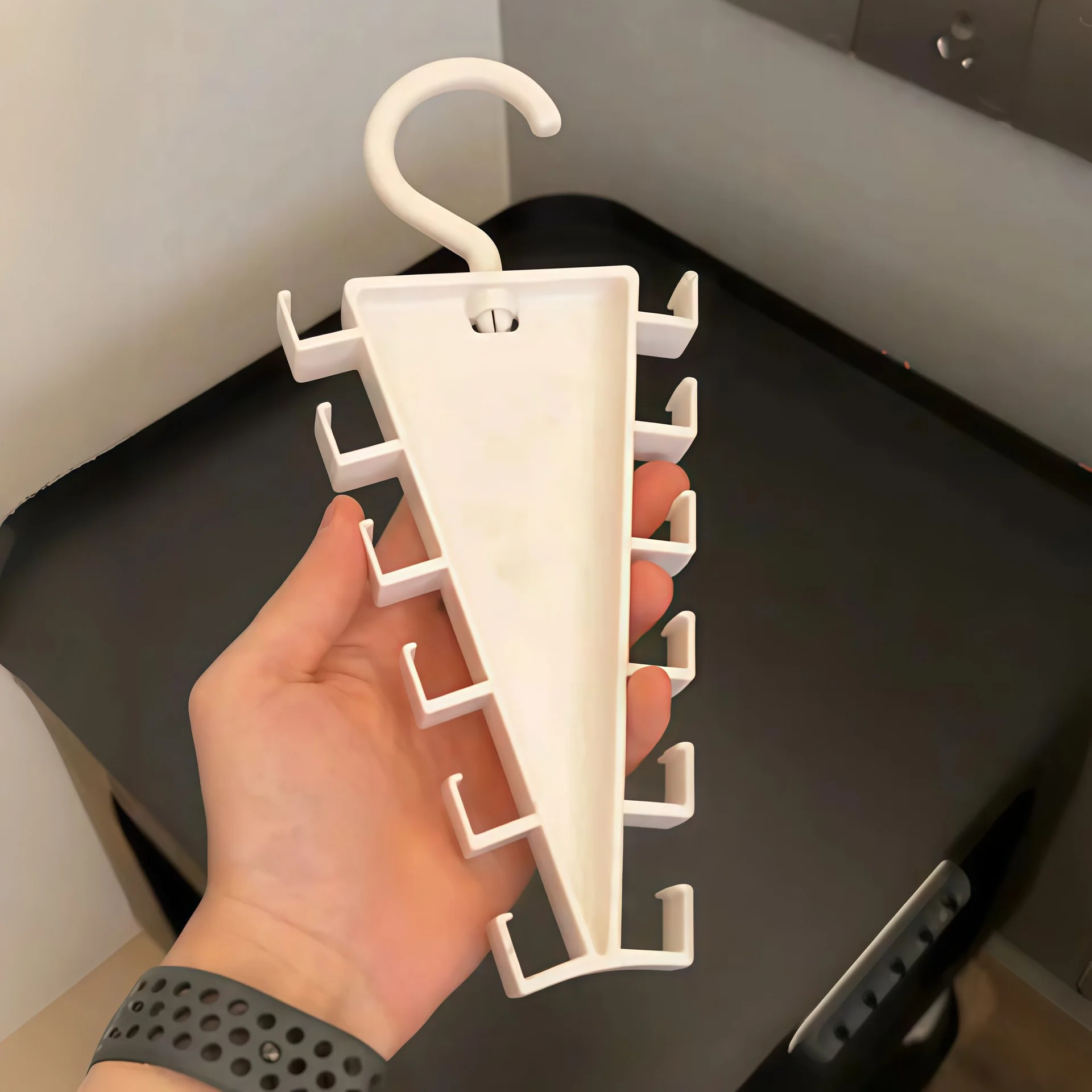 1/5/10Pcs V-Shape Multi Hook Closet Hanger Organizer 12 Hooks Space Saving Wardrobe Clothes Hanger for Storage Efficiency