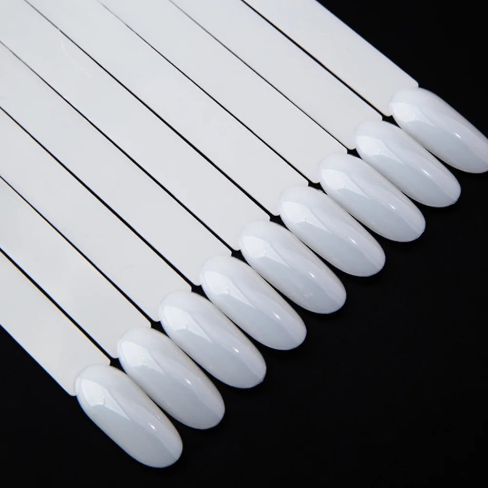 2 セットの尖ったネイルカラーディスプレイチャート扇形の耐久性のあるネイルアート練習用ポリッシュスティックペディキュア用