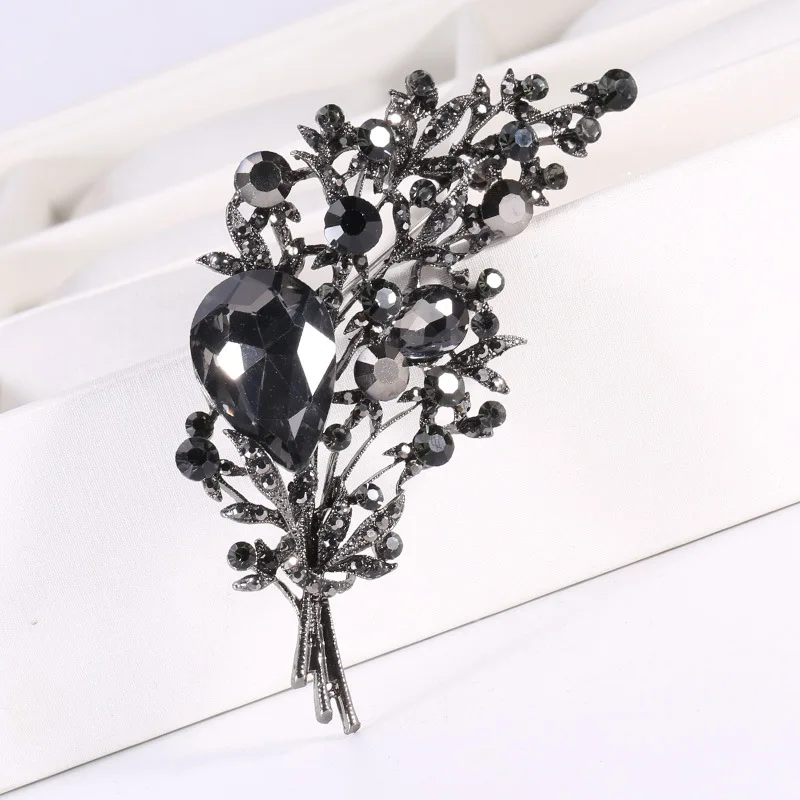 Big Flower Crystal Brooch For Women Fashion Brooch Pin Bouquet Rhinestone Brooches Scarf Clip Wedding Jewelry