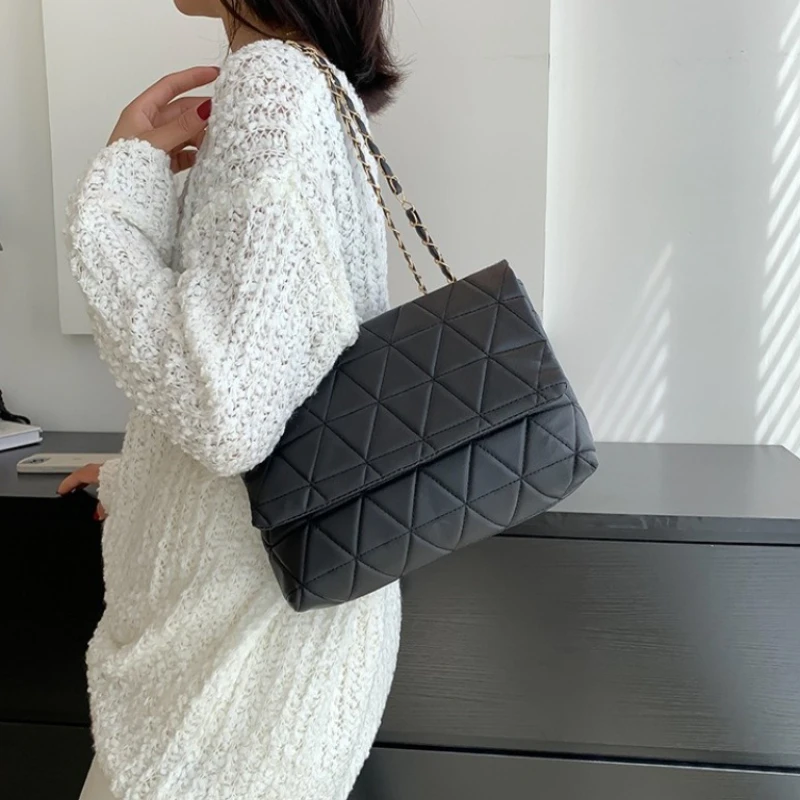 

Embroidery Plaid Flap Shoulder Bag, Casual Chain Strap Crossbody Bags For Women Commuting & Daily Used