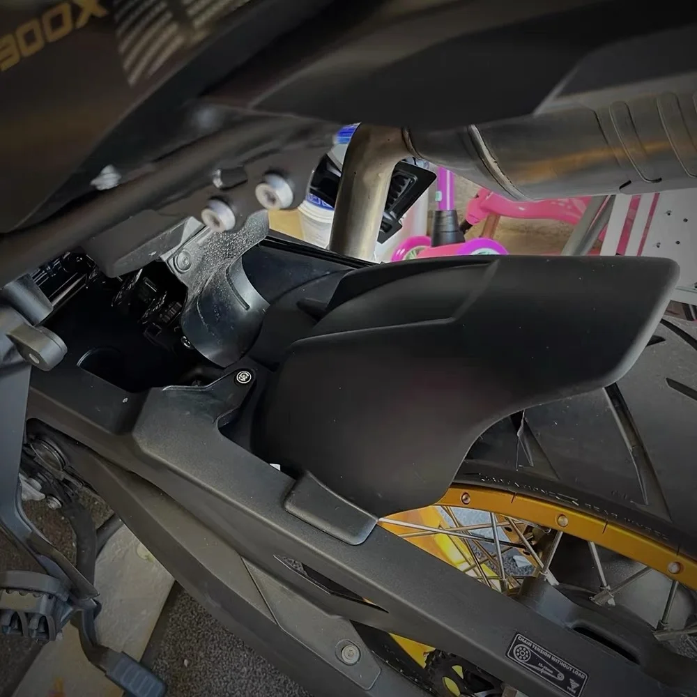 For VOGE 900DSX modification - accessory for the rear fender, the middle sand-blocking plate, and the rear wheel guard plate