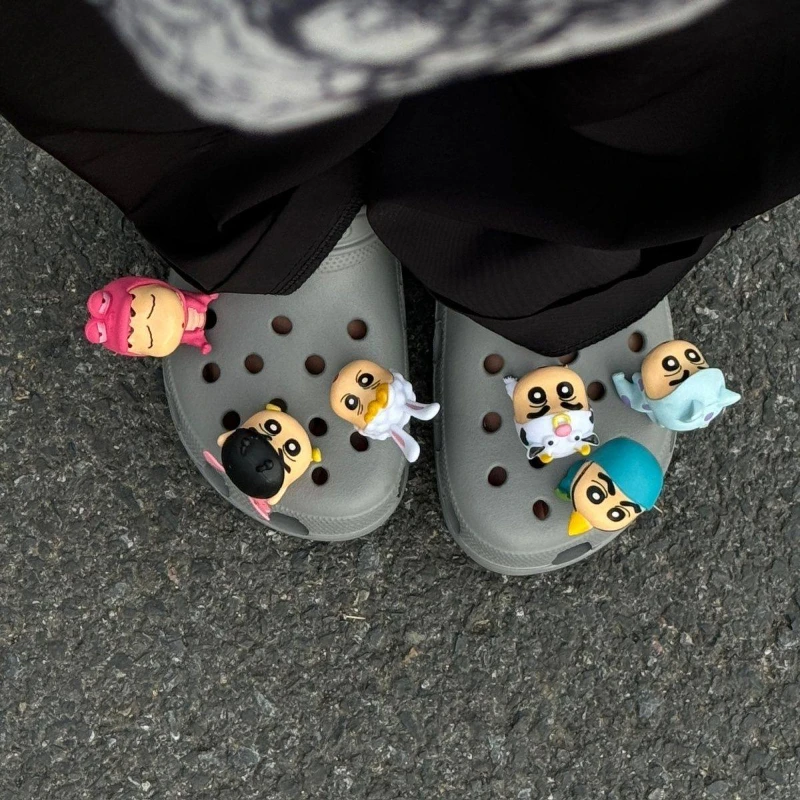 New Personality Cute Cartoon Manga 3D Figures Shoe Charms Funny DIY Sandal & Clog Decorations Holiday Gift for Boys and Girls