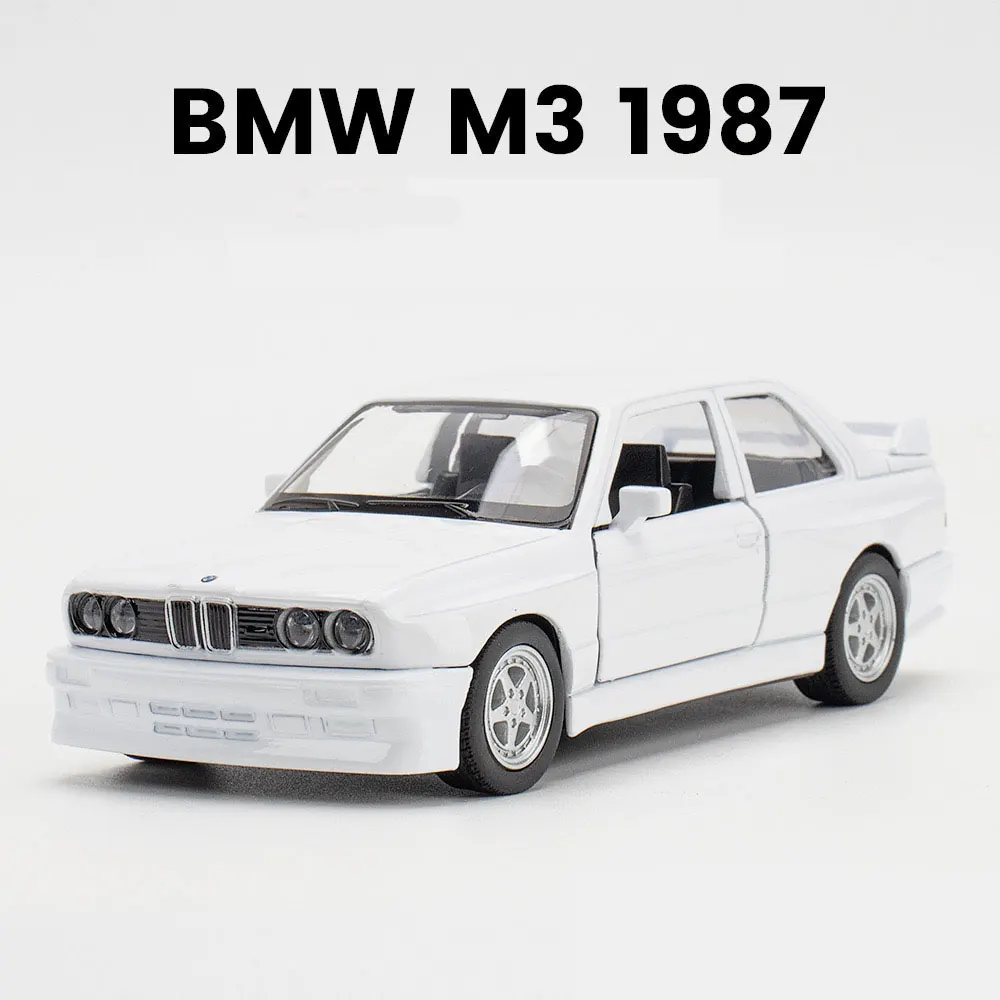 1/36 BMW M3 1987 juguetes de aleación modelo de coche Metal fundido a presión vehículos de juguete auténtico exquisito Interior extraíble 2 puertas abiertas regalo para niños