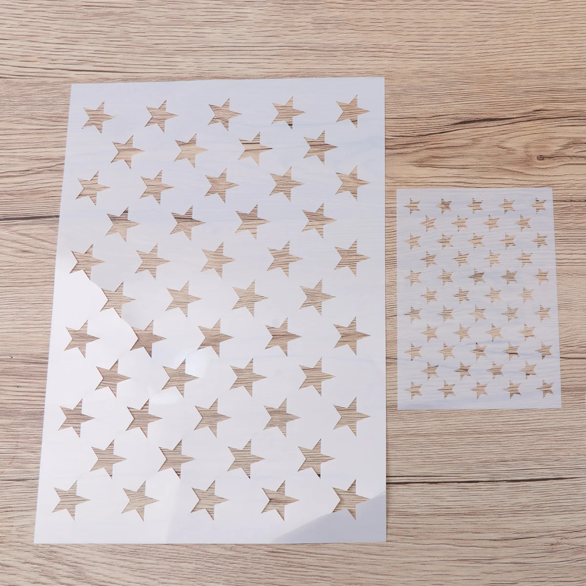 

3Pcs Star Drawing Stencils 5-Piece Hollow Painting Templates for DIY Wall Art Craft on Wood Fabric Glass Metal Furniture Decor