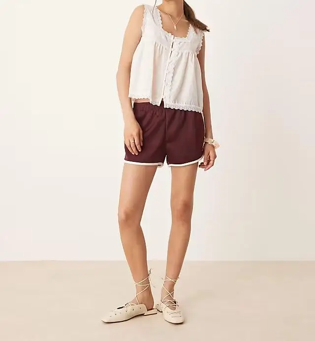 New Fashion Women Tank Top Sleeveless Tops Square Neck Lace Trim Button Closure Summer Streetwear Hot Sale S-XL