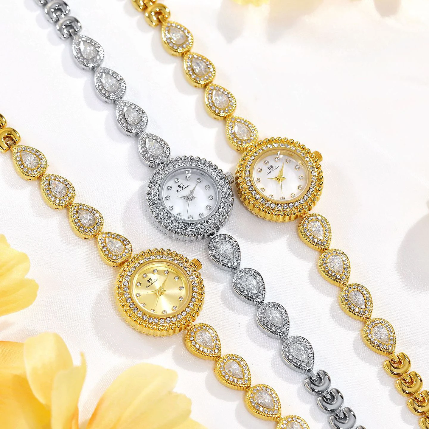 Water Drop Diamond Bracelet Watches For Women New 2025 Gold Luxury Vintage Rhinestones Quartz Watch Ladies Brand Luxury