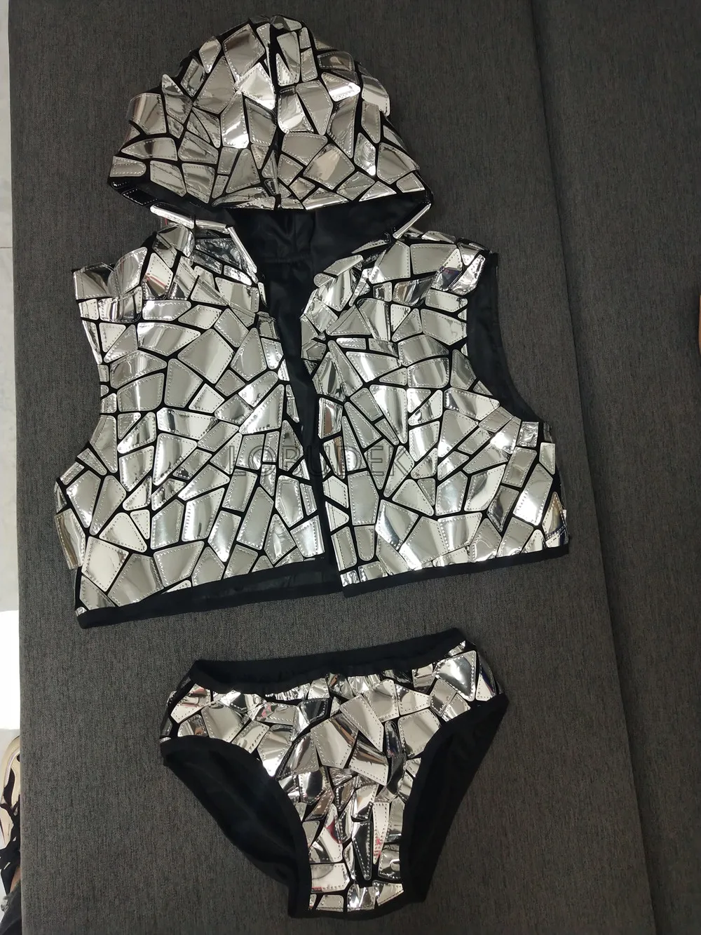 Sexy Goud Zilver Vest Shorts 2-delige set Nachtclub Bar Mannelijke DJ Gogo Kostuum Party Show Rave Outfit Danser Prestaties Stadium Slijtage