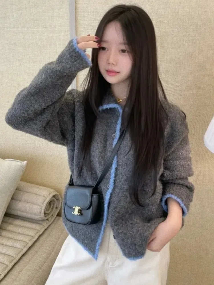 เสื้อสเวตเตอร์ถักไหมพรมสีสันสดใส ป้องกันริ้วรอย สำหรับผู้หญิง เนื้อผ้านุ่ม ใส่ได้หลากหลาย สไตล์เสื้อคลุมมีปก สำหรับฤดูใบไม้ร่วง รุ่นใหม่ เหมาะสำหรับใส่ไปทำงาน บริการจัดส่งทางอีคอมเมิร์ซ