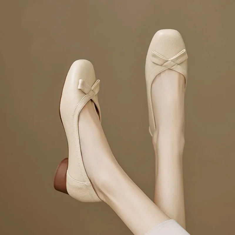 أحذية نسائية مسطحة مرقعة بنعل ناعم على الطراز الفرنسي، نمط جديد للخريف، لهجة فيونكة، أحذية منخفضة القطع، أحذية أمي بكعب منخفض ومقدمة مربعة #2