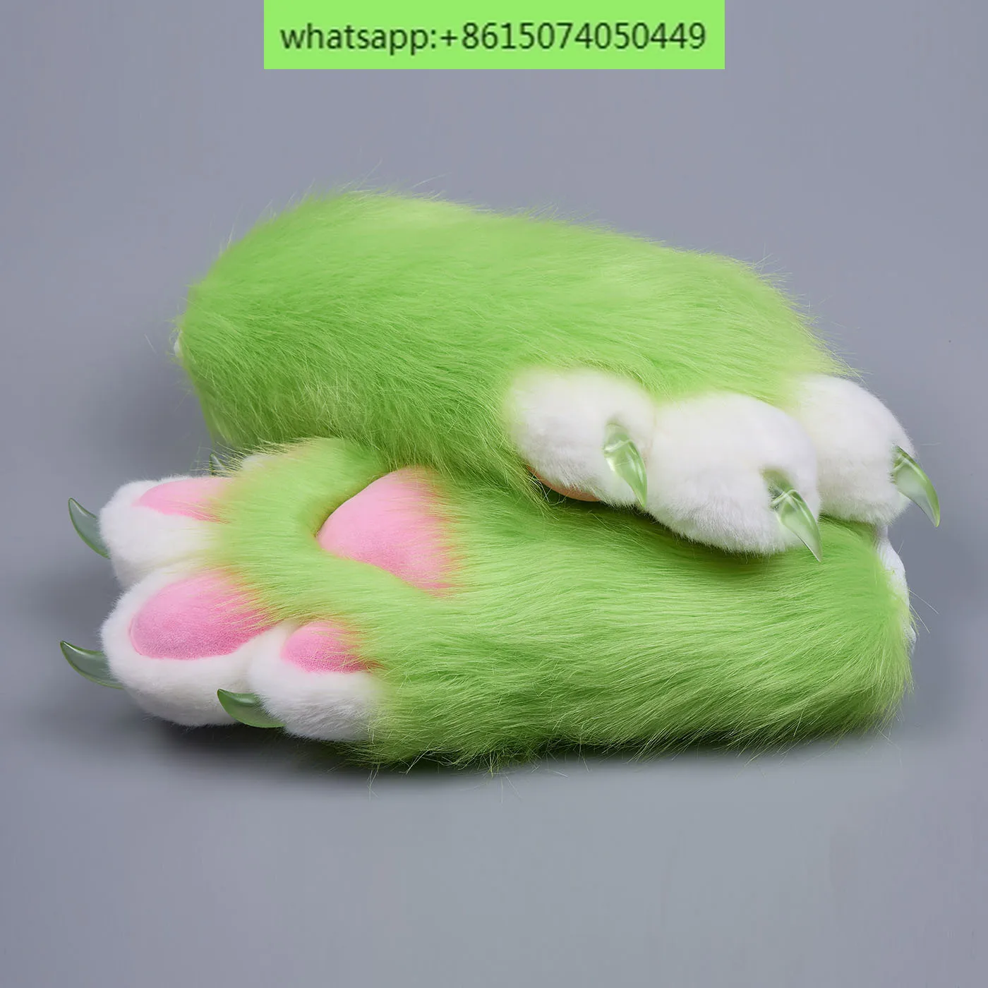 

Spot claw fur suit can be worn by Japanese feline, canine, and human Lorita claws