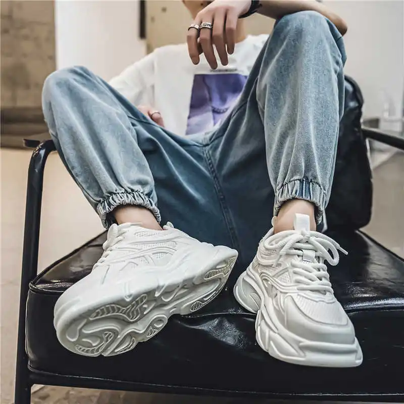 

Походная нескользящая обувь. Дизайнерская обувь для ходьбы и бега. Спортивные кроссовки для мужчин. Высококачественные трендовые товары. Низкая стоимость.