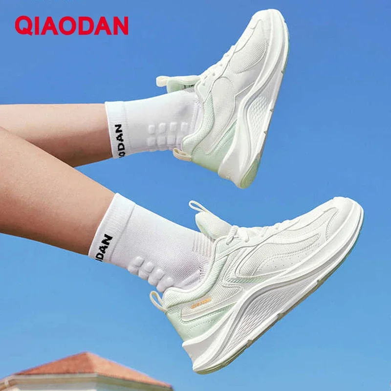 

QIAODAN женские кроссовки 2025 дышащая спортивная обувь с сеткой легкие кроссовки для фитнеса и тренировок для женщин QXB022251212